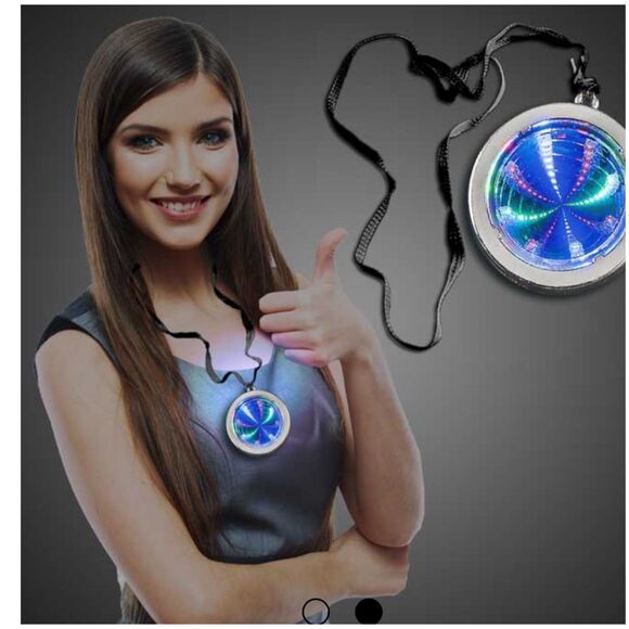 Flashing LED Light Show Pendant Prism Light Up Necklace Party Raving Fun Lights! - Picture 1 of 4